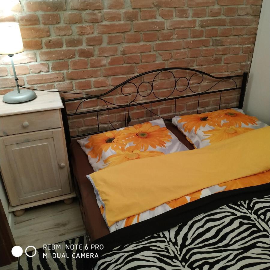 Apartament Pod Zamkiem Olsztyn  Exteriör bild